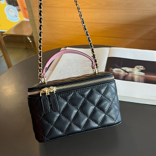 womens handle totes vanity box bags cosmetic case with mirror gold metal hardware matelasse chain crossbody shoulder handbags card holder pu
womens handle totes vanity box bags cosmetic case with mirror gold metal hardware matelasse chain crossbody shoulder handbags card holder pu