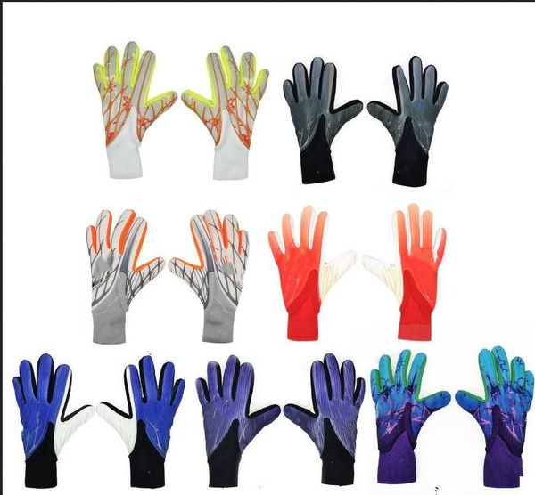 2022 new pro premium football training match goalkeeper gloves for boys and girls kl, Black
2022 new pro premium football training match goalkeeper gloves for boys and girls kl, Black
