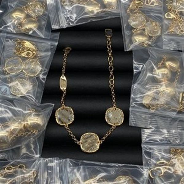 luxury designer valentinoity bracelet lucky link charm bracelet exquisite jewelry elegant temperament versatile dghei, Golden;silver
luxury designer valentinoity bracelet lucky link charm bracelet exquisite jewelry elegant temperament versatile dghei, Golden;silver