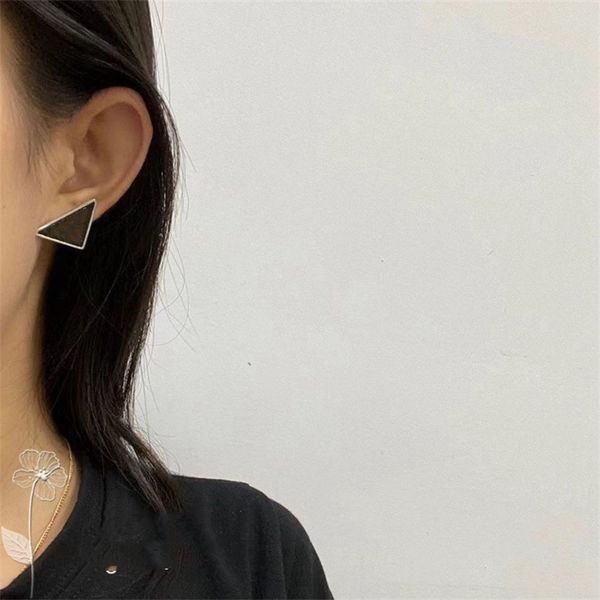 luxury design earrings fashion for man woman inverted triangle letter designers earring trendy personality stud earrings designer jewelry wi, Golden;silver
luxury design earrings fashion for man woman inverted triangle letter designers earring trendy personality stud earrings designer jewelry wi, Golden;silver
