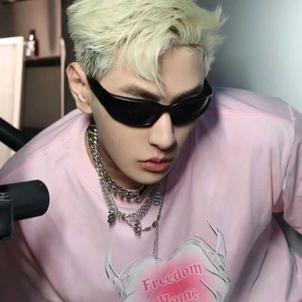 frames y2k sunglasses female xia advanced sense of technology cyberpunk cycling sports male pilot glasses, White;black
frames y2k sunglasses female xia advanced sense of technology cyberpunk cycling sports male pilot glasses, White;black