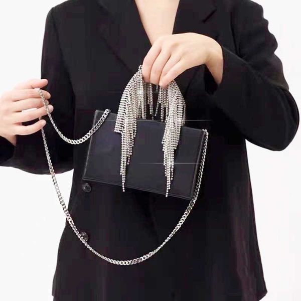 totes bags for women luxury brand designer handbags leather chain internal pocket fashion rhinestone evening shoulder bag 230512
totes bags for women luxury brand designer handbags leather chain internal pocket fashion rhinestone evening shoulder bag 230512