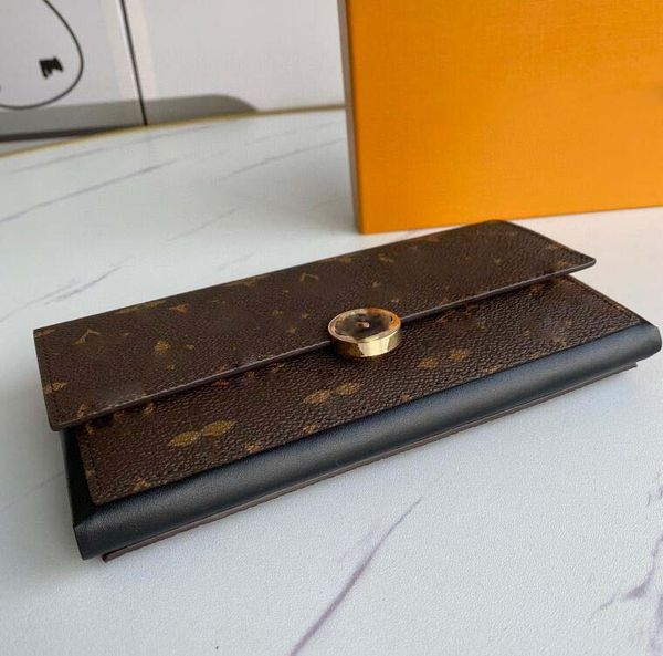 fashion lady wallets leather designer women long and short coin purse classic card holder with box, Red;black
fashion lady wallets leather designer women long and short coin purse classic card holder with box, Red;black