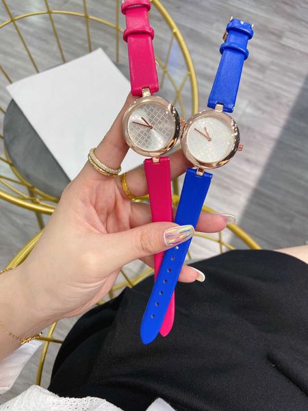 lady aaa quartz watch classic fashion leather watch band buckle womens gold watches sapphire watch montre de luxe designer wristwatches, Slivery;black
lady aaa quartz watch classic fashion leather watch band buckle womens gold watches sapphire watch montre de luxe designer wristwatches, Slivery;black