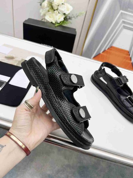 fashion designer channel sandals luxury platform sandals women's classic sliding casual slippers x33, Black
fashion designer channel sandals luxury platform sandals women's classic sliding casual slippers x33, Black