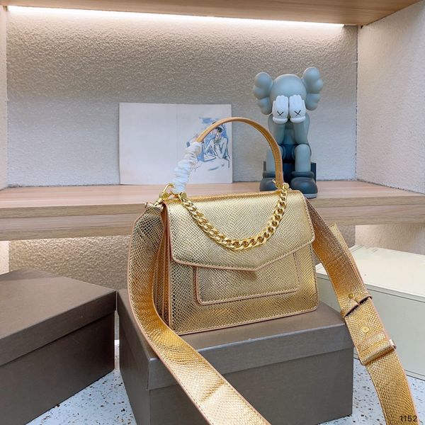 designer handbags shiny gold tote bags women luxury crossbody bag shoulder handbag flap wallet soft lambskin leather snakehead female purse
designer handbags shiny gold tote bags women luxury crossbody bag shoulder handbag flap wallet soft lambskin leather snakehead female purse