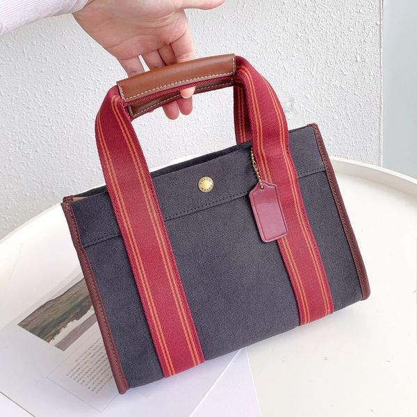 7a designer tote bag large capacity canvas bag women 2023 new letter canvas shopping bag luxury handbag crossbody bag
7a designer tote bag large capacity canvas bag women 2023 new letter canvas shopping bag luxury handbag crossbody bag
