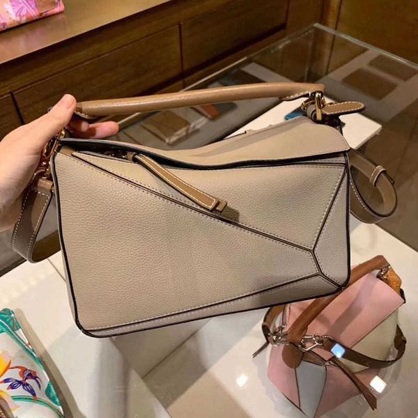 luxury designer leather geometric bag lowes splicing cross-body handbag pillow bags for women's bolsa feminina tierce bag
luxury designer leather geometric bag lowes splicing cross-body handbag pillow bags for women's bolsa feminina tierce bag