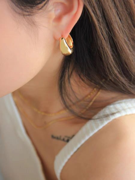 2023 luxury earrings wide earrings fashion designer women's earrings earrings party gift, Golden
2023 luxury earrings wide earrings fashion designer women's earrings earrings party gift, Golden