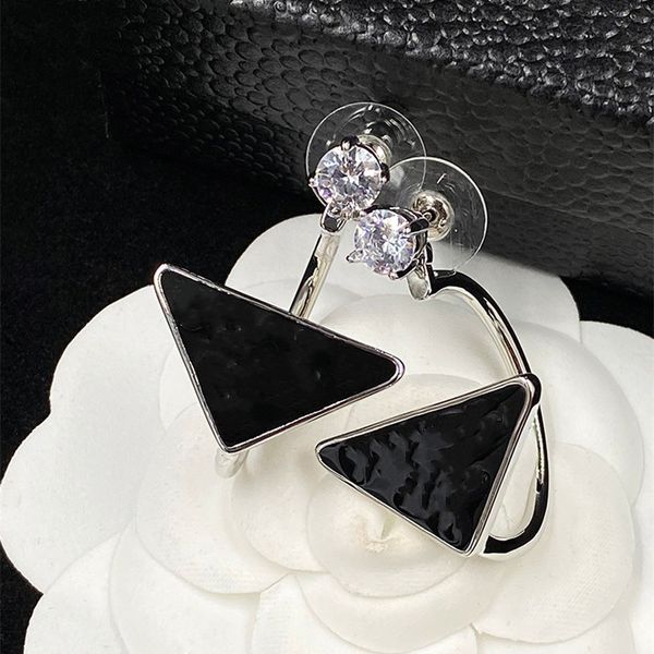 luxury design earrings for mans womans inverted triangle letter designers earring trendy personality stud earrings designer jewelry with log, Golden;silver
luxury design earrings for mans womans inverted triangle letter designers earring trendy personality stud earrings designer jewelry with log, Golden;silver