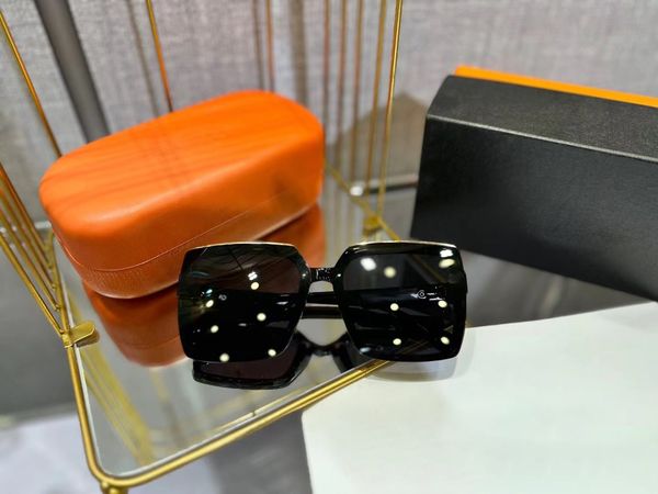 mens designer sunglasses fashion ins net red same men and women sun glasses brand retro small frame design 8147, White;black
mens designer sunglasses fashion ins net red same men and women sun glasses brand retro small frame design 8147, White;black