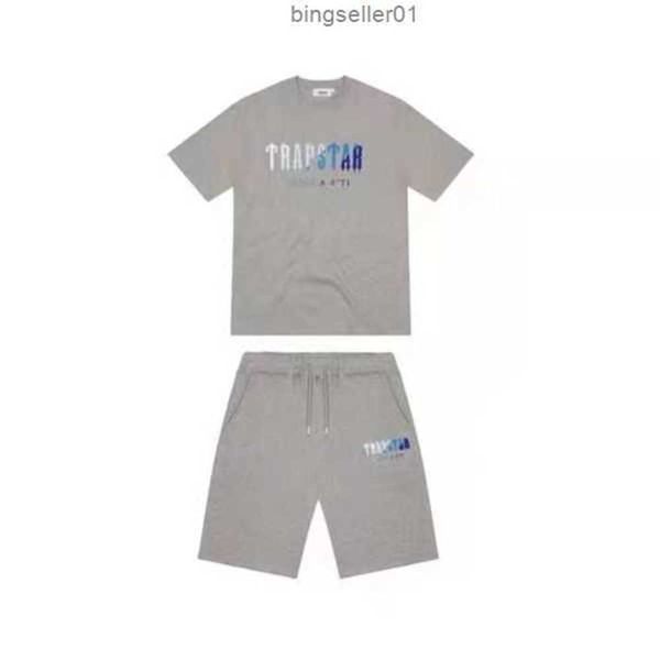 london shirt 22ss t new trapstar men and women embroidered chenille decoded chord suit - revolution luxury trapstars tee trapstar. 12 1 h0wv, Gray
london shirt 22ss t new trapstar men and women embroidered chenille decoded chord suit - revolution luxury trapstars tee trapstar. 12 1 h0wv, Gray