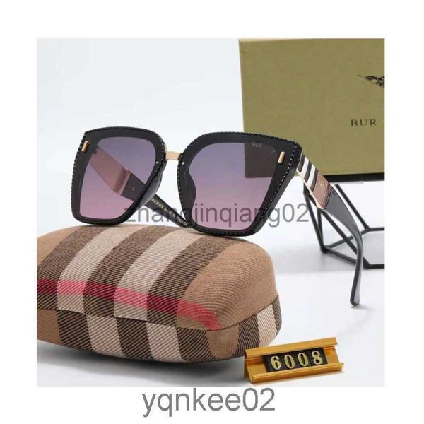 designer burbrery sunglass cycle luxurious fashion sports polarize sunglasses for mens womens summer vintage baseball anti uv driving beach, White;black
designer burbrery sunglass cycle luxurious fashion sports polarize sunglasses for mens womens summer vintage baseball anti uv driving beach, White;black