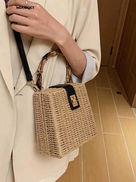 2023 luxury designer summer shoulder crosssbody bag handle straw woven handbags new fashion casual for women beach travel purse 230512
2023 luxury designer summer shoulder crosssbody bag handle straw woven handbags new fashion casual for women beach travel purse 230512