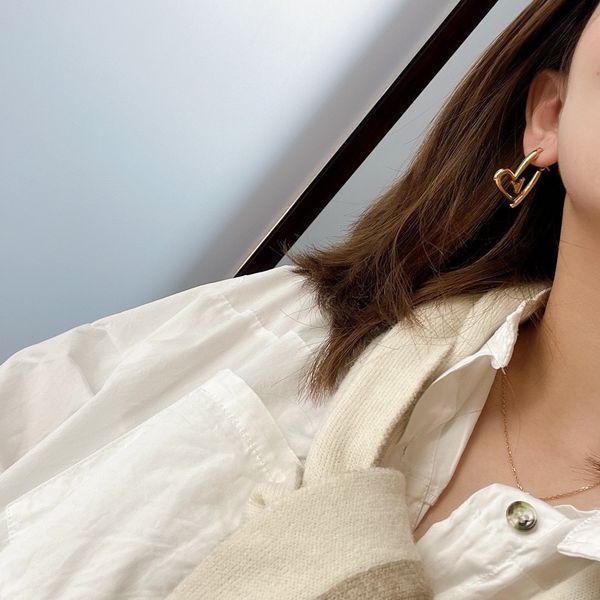 exquisite earrings designer fashion classic earrings men's and women's leisure earrings party gifts, Golden
exquisite earrings designer fashion classic earrings men's and women's leisure earrings party gifts, Golden