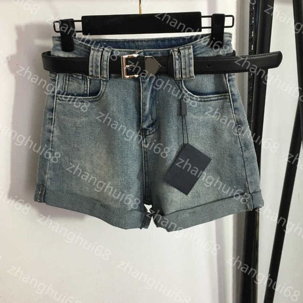 23ss denim shorts womens designer clothing black shorts womens shorts triangle letter belt tucked waist fashion roll-up pant legs denim shor, White;black
23ss denim shorts womens designer clothing black shorts womens shorts triangle letter belt tucked waist fashion roll-up pant legs denim shor, White;black