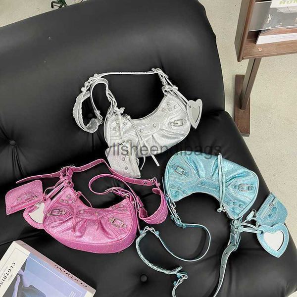 stylisheendibags evening bags luxury bag rhinestone bag spring and summer new fashion hand bag full diamond bag hand cross body bag tassels
stylisheendibags evening bags luxury bag rhinestone bag spring and summer new fashion hand bag full diamond bag hand cross body bag tassels
