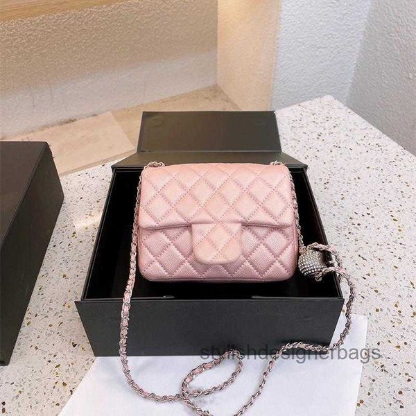 new vintage luxury fashion chain drill ball adjustable handbags women outdoor sacoche quilted designer leather pearlescent crossbody bags ha
new vintage luxury fashion chain drill ball adjustable handbags women outdoor sacoche quilted designer leather pearlescent crossbody bags ha