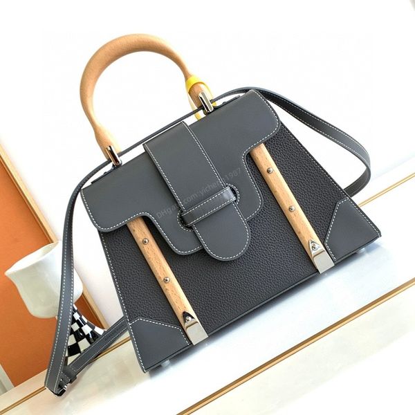 2023 new arrived womens bags handbag genuine leather fashion handbags luxurys designers crossbody tote shoulder saigon bag 10a mirror qualit, Black;red
2023 new arrived womens bags handbag genuine leather fashion handbags luxurys designers crossbody tote shoulder saigon bag 10a mirror qualit, Black;red