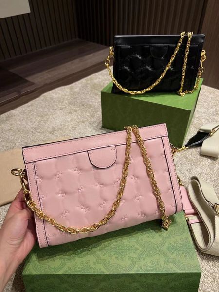 matelasse women's shoulder bag large capacity magnetic strap clip bag embroidered leather logo metal chain shoulder strap designer luxu
matelasse women's shoulder bag large capacity magnetic strap clip bag embroidered leather logo metal chain shoulder strap designer luxu