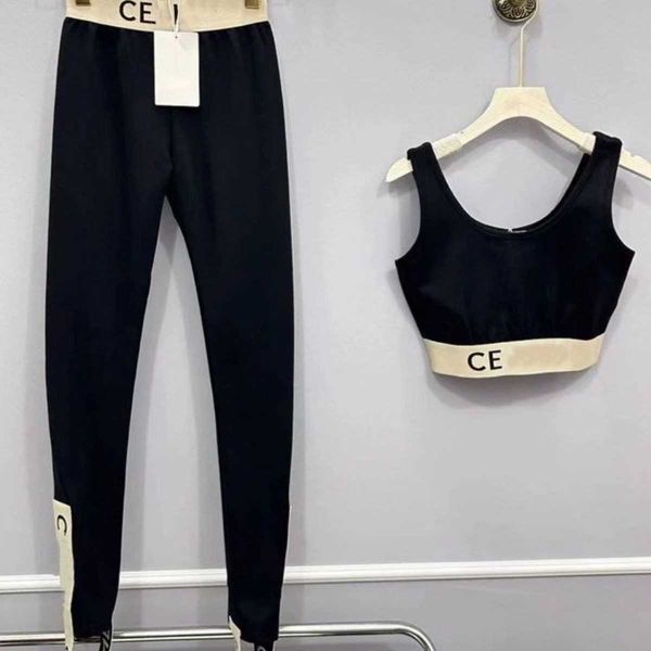 women designer yoga clothes tf texture elastic velvet comfortable slim fashion high grade yoga suit fitness badminton skirt running dancing
women designer yoga clothes tf texture elastic velvet comfortable slim fashion high grade yoga suit fitness badminton skirt running dancing