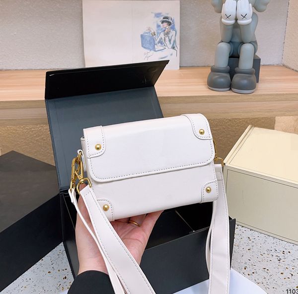 women fashion handbag versatile one shoulder crossbody bags gift commuting design sense mini small square bag
women fashion handbag versatile one shoulder crossbody bags gift commuting design sense mini small square bag