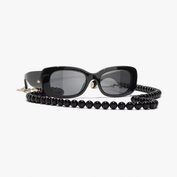 explosion women's chain sunglasses 2023 black glasses travel party sea fashion beach rectangle luxury designer golden logo pc size 52-2, White;black
explosion women's chain sunglasses 2023 black glasses travel party sea fashion beach rectangle luxury designer golden logo pc size 52-2, White;black
