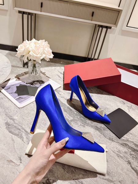 designer leather valentinoity heel women luxury dress shoes classic sandals party wedding heels party dress shoes h623, Black
designer leather valentinoity heel women luxury dress shoes classic sandals party wedding heels party dress shoes h623, Black