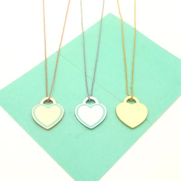 exquisite enamelled love pendant necklace ladies 18k gold vintage temperament clavicle chain banquet wearing accessories, Silver
exquisite enamelled love pendant necklace ladies 18k gold vintage temperament clavicle chain banquet wearing accessories, Silver