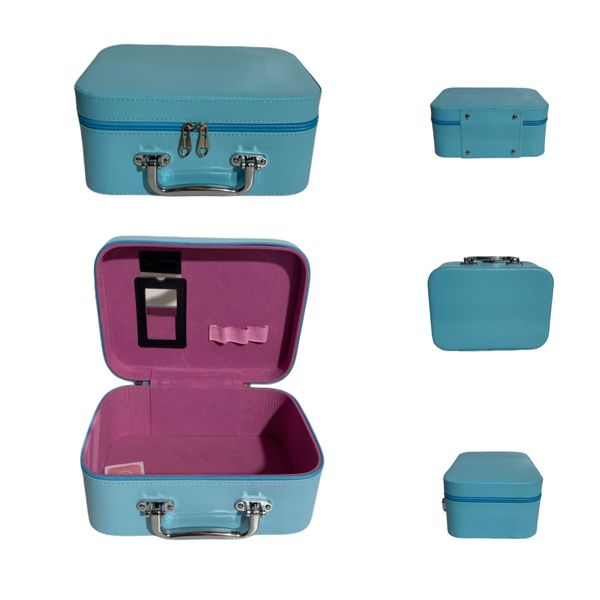 cosmetic case cosmetic bag makeup case travel makeup luxury luggage cosmetic case bag
cosmetic case cosmetic bag makeup case travel makeup luxury luggage cosmetic case bag