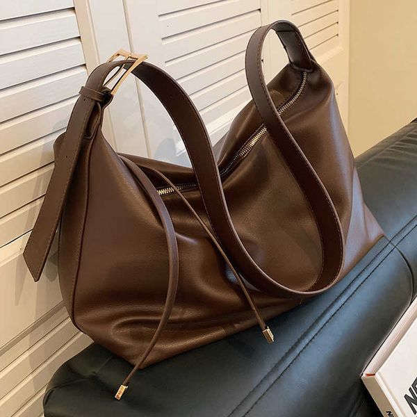 evening bags crossbody bag large capacity shopping zipper leather shoulder for women fashion high end versatile 2023 230427
evening bags crossbody bag large capacity shopping zipper leather shoulder for women fashion high end versatile 2023 230427
