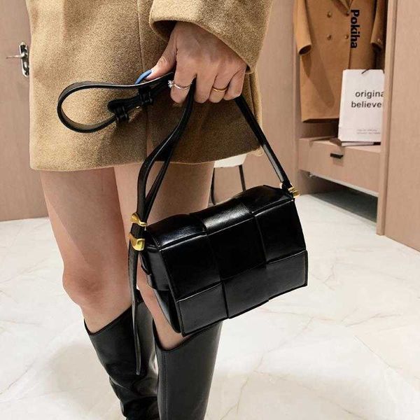designer lady s mini shoulder bag 2023 new luxury fashion leather woven crossbody casual versatile handbags 230512
designer lady s mini shoulder bag 2023 new luxury fashion leather woven crossbody casual versatile handbags 230512