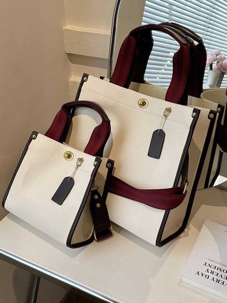canvas large capacity 2023 new tote shoulder bag luxury designer for women crossbody casual fashion classic handbag 230512
canvas large capacity 2023 new tote shoulder bag luxury designer for women crossbody casual fashion classic handbag 230512