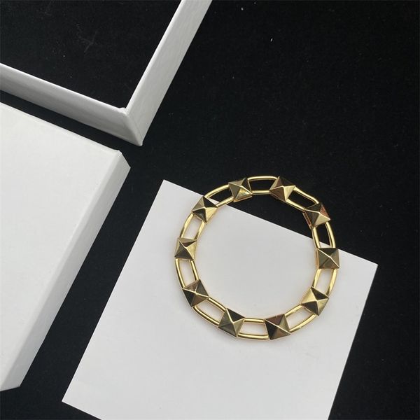 luxury designer valentinoity bracelet lucky link charm bracelet exquisite jewelry elegant temperament versatile dvwua, Golden;silver
luxury designer valentinoity bracelet lucky link charm bracelet exquisite jewelry elegant temperament versatile dvwua, Golden;silver