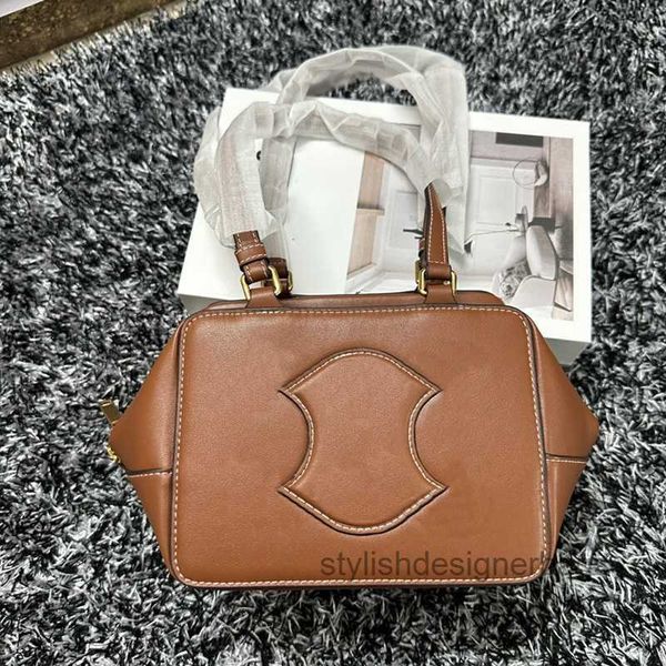 totes designer folded cube bag 2023 women smooth calfskin totes square pillow bags shoulder cross-body handbags with box 20cm
totes designer folded cube bag 2023 women smooth calfskin totes square pillow bags shoulder cross-body handbags with box 20cm