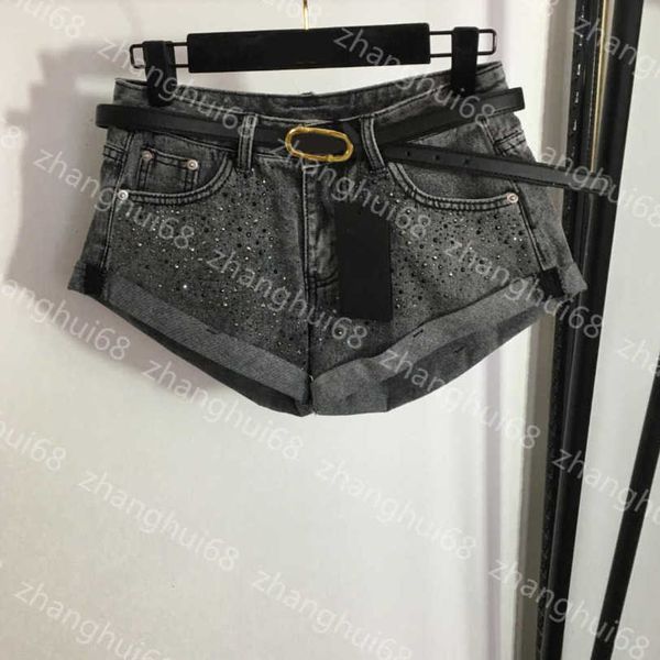 23ss womens shorts denim shorts womens designer clothing black shorts drill pocket belt tucked waist rolled pant legs denim shorts women clo, White;black
23ss womens shorts denim shorts womens designer clothing black shorts drill pocket belt tucked waist rolled pant legs denim shorts women clo, White;black