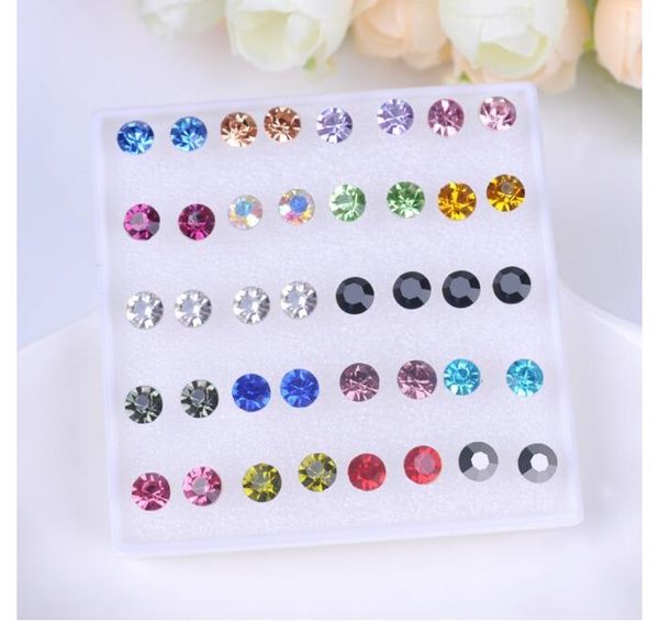 18 colors 2~5mm diameter high imitation diamond earrings inlaid diamond super shiny red stud non fading resin material for allergy preventio, Golden;silver
18 colors 2~5mm diameter high imitation diamond earrings inlaid diamond super shiny red stud non fading resin material for allergy preventio, Golden;silver