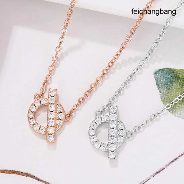whole h ermes designer necklace h family full diamond pig nose 925 sterling silver plated 18k gold q letter light luxury simple pendant coll, Black
whole h ermes designer necklace h family full diamond pig nose 925 sterling silver plated 18k gold q letter light luxury simple pendant coll, Black