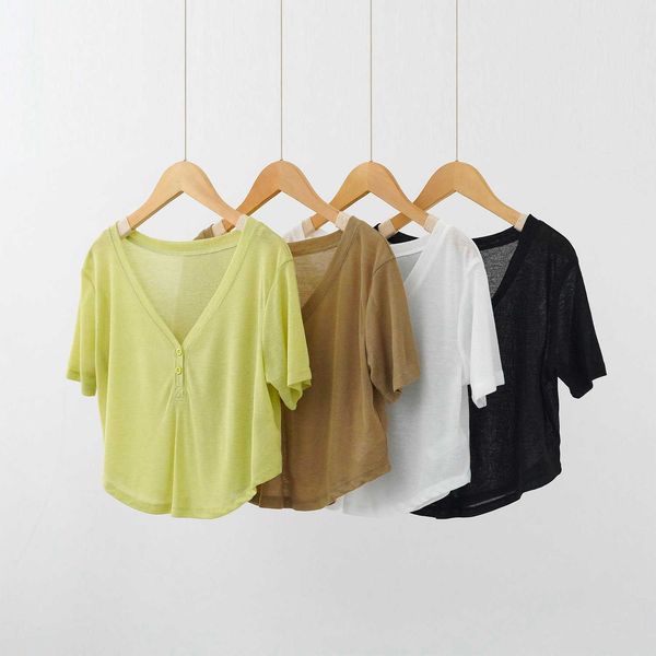 yoga outfit lightweight and breathable~v-neck quick dried yoga suit cover up summer fit slim fit sports short sleeve fitness suit t-shirt
yoga outfit lightweight and breathable~v-neck quick dried yoga suit cover up summer fit slim fit sports short sleeve fitness suit t-shirt