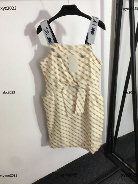 woman designer dress bowtie strap dress size s-l letter printed strap skirt new arrival may08, Black;gray
woman designer dress bowtie strap dress size s-l letter printed strap skirt new arrival may08, Black;gray