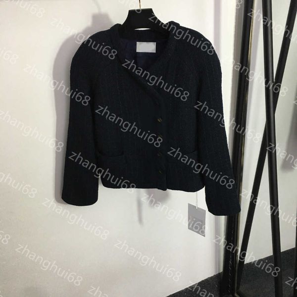 23ss womens designer clothing womens jacket socialite single breasted v-neck long sleeve tweed coat women clothes, Black;brown
23ss womens designer clothing womens jacket socialite single breasted v-neck long sleeve tweed coat women clothes, Black;brown