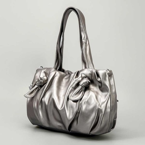2023 fashion evening bag for woman new metallic gray drawstring laser leather pattern large capacity handbag shopping travel bags 230523bj
2023 fashion evening bag for woman new metallic gray drawstring laser leather pattern large capacity handbag shopping travel bags 230523bj