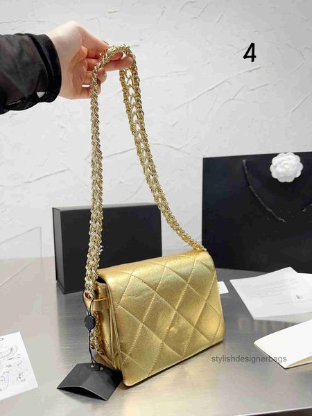 22ss pre-spring calfskin thick chain bags clasic mini single women fashion flap bag quilted collection cosmetic case outdoor sacoche luxury
22ss pre-spring calfskin thick chain bags clasic mini single women fashion flap bag quilted collection cosmetic case outdoor sacoche luxury