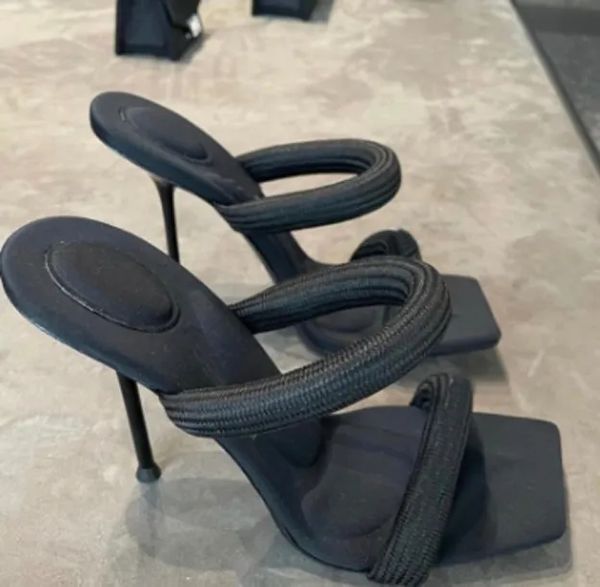 fashionable and beautiful women's high-heeled slippers with curved cool square head design. leather outsole heel 10cm european size 35-, Black
fashionable and beautiful women's high-heeled slippers with curved cool square head design. leather outsole heel 10cm european size 35-, Black