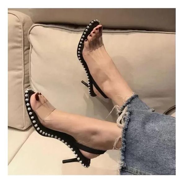 2023 designer agrade rhinestone real leather studded sling back sandals sandals nova high heels size 34 to 40, Black
2023 designer agrade rhinestone real leather studded sling back sandals sandals nova high heels size 34 to 40, Black