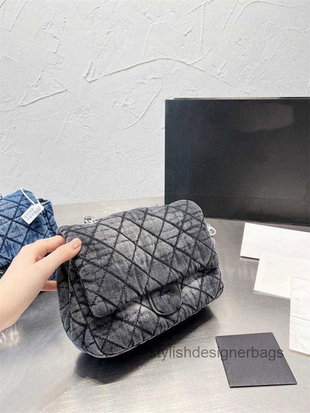 cross body new popular designer crossbody bag denim mood flap wallet printed quilted small embroidery shopping bag sliver chain lady clutch
cross body new popular designer crossbody bag denim mood flap wallet printed quilted small embroidery shopping bag sliver chain lady clutch