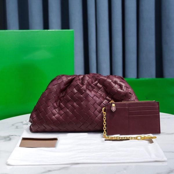 woven clutch with draped elegant design 2023 new fashion casual women's bag shoulder crossbody bag
woven clutch with draped elegant design 2023 new fashion casual women's bag shoulder crossbody bag