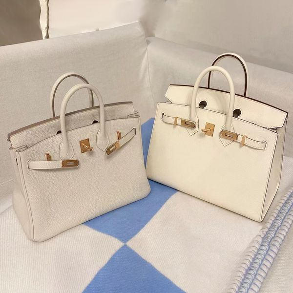 fashion luxury travel birkin bag leather designer clutch evening bag womens wallets mens tote handbag crossbody bags victoria lock pochettes
fashion luxury travel birkin bag leather designer clutch evening bag womens wallets mens tote handbag crossbody bags victoria lock pochettes