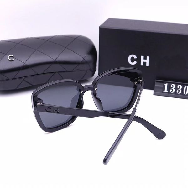 designer sunglasses summer beach glasses full frame letter rectangle fashion design for man woman with box 1130, White;black
designer sunglasses summer beach glasses full frame letter rectangle fashion design for man woman with box 1130, White;black