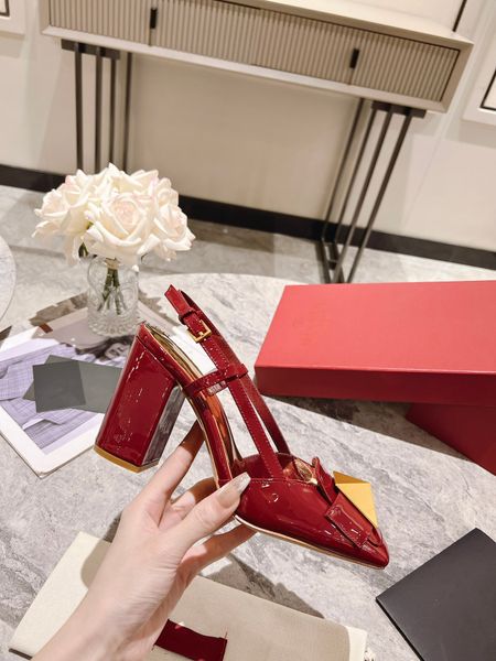 designer leather valentinoity heel women luxury dress shoes classic sandals party wedding heels party dress shoes h61, Black
designer leather valentinoity heel women luxury dress shoes classic sandals party wedding heels party dress shoes h61, Black